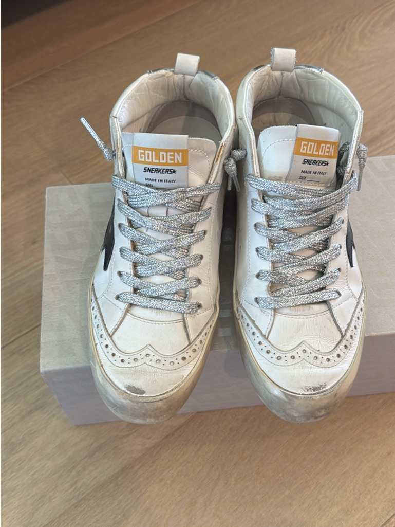 Golden Goose Distressed Mid Star Sneaker